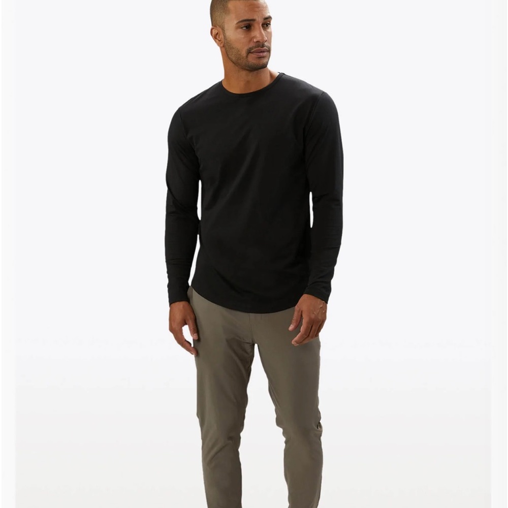 Cuts lot -4 items curve-hem shirt and hyperloop hoodie